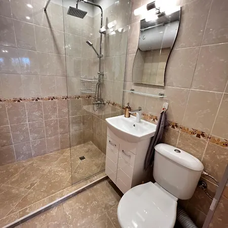 شقة Warsaw Cozy Near Unss And Nsa With Balcony *