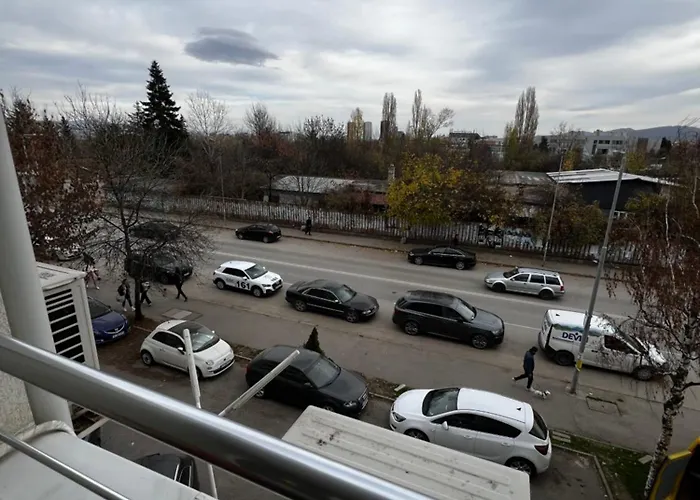 Lejlighed Warsaw Cozy Near Unss And Nsa With Balcony Sofia