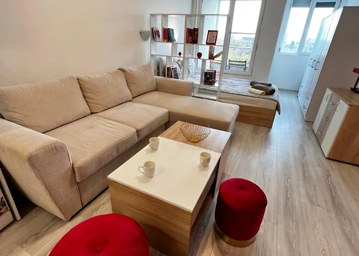 Warsaw Cozy Near Unss And Nsa With Balcony *