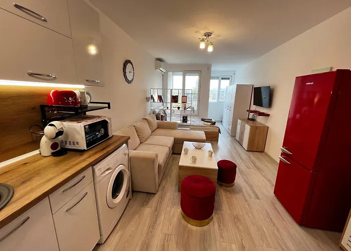 Warsaw Cozy Near Unss And Nsa With Balcony *